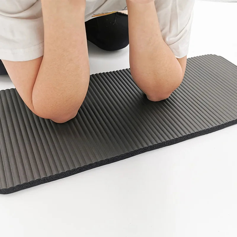 Non-Slip Yoga Mat – Foldable, Sweat-Proof & Portable Fitness Mat
